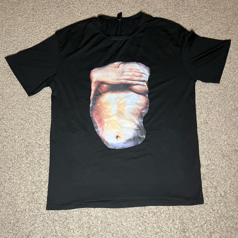 Black tee